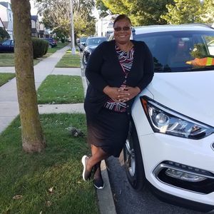 Meet your Posher, Cynthia